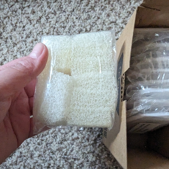 9 Frisco Pet Fountain Replacement Filters - Picture 4 of 9